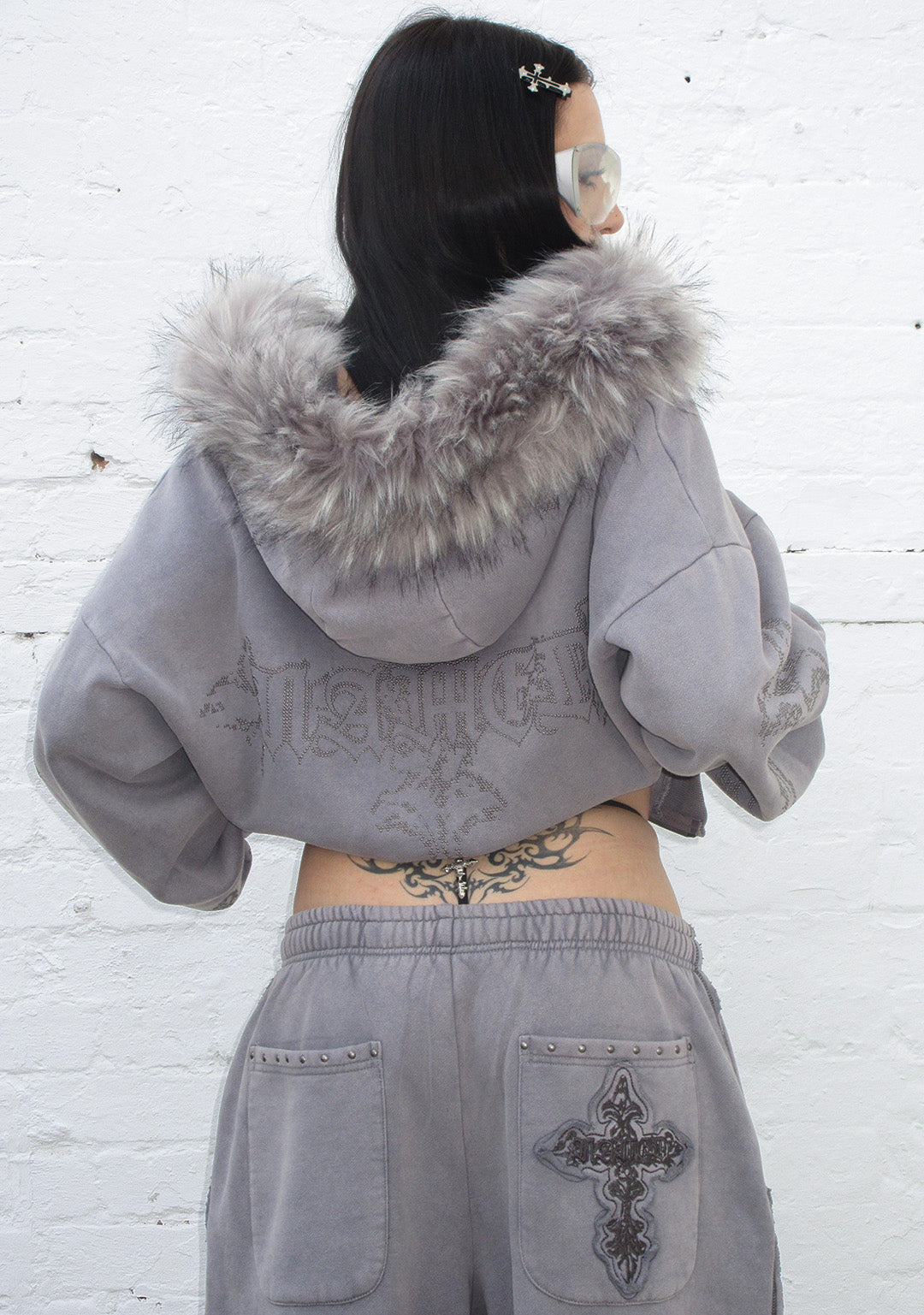 FERAL STUDDED OVERSIZED SWEATPANTS WASHED GREY