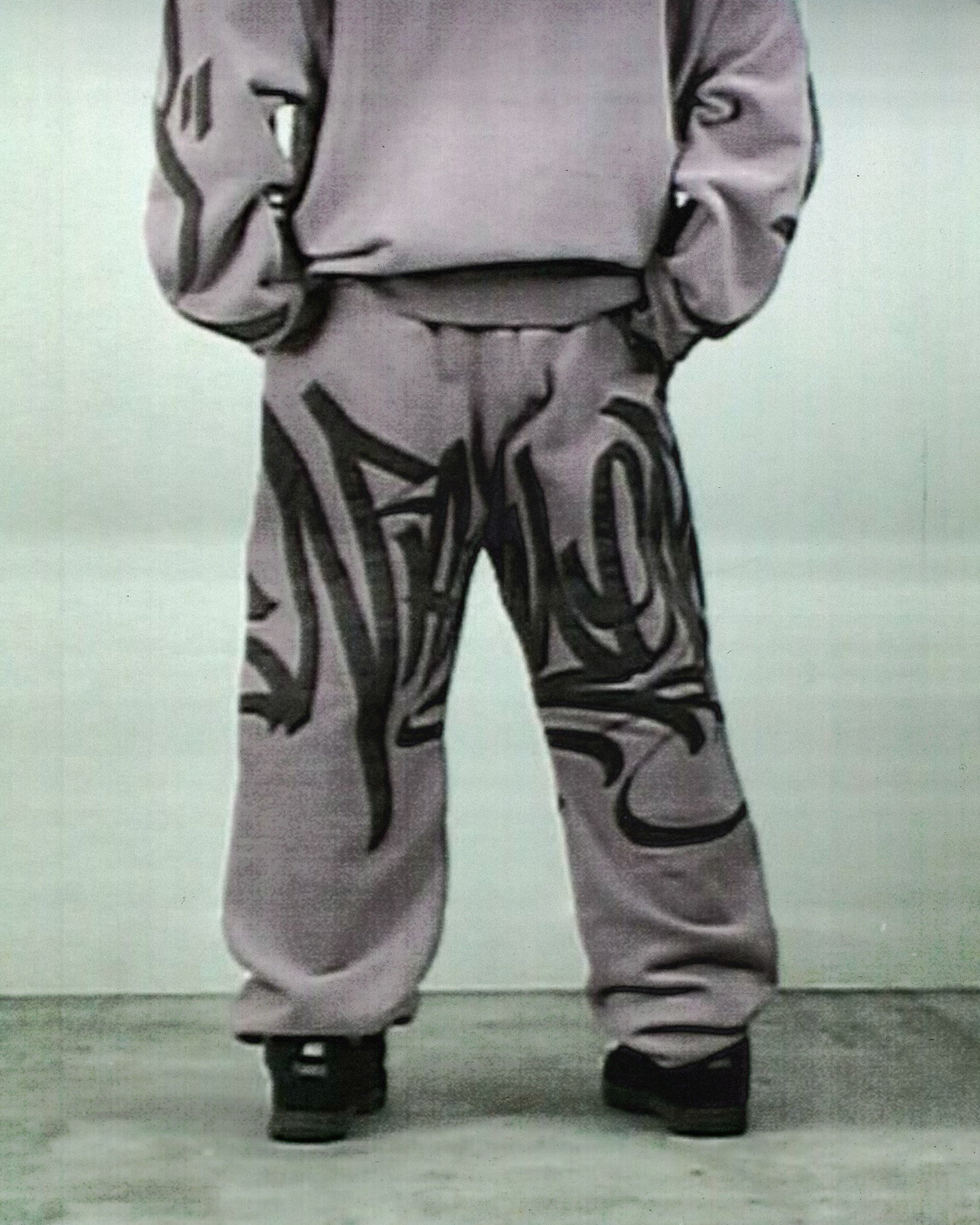 VANDALISM SWEATS FADED LILAC