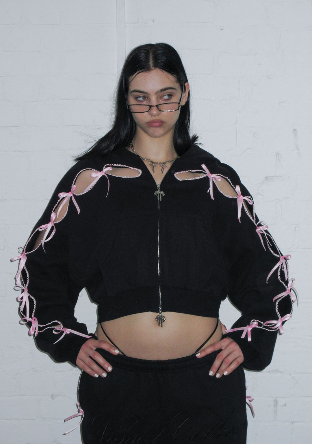 Princ355 Ribbon Crop Zip Hoodie Black – NAMED COLLECTIVE®