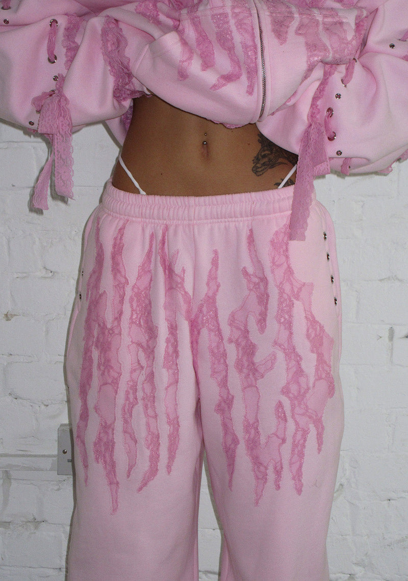 BAD ROMANCE LACE RIBBON OVERSIZED SWEATPANTS BABY PINK