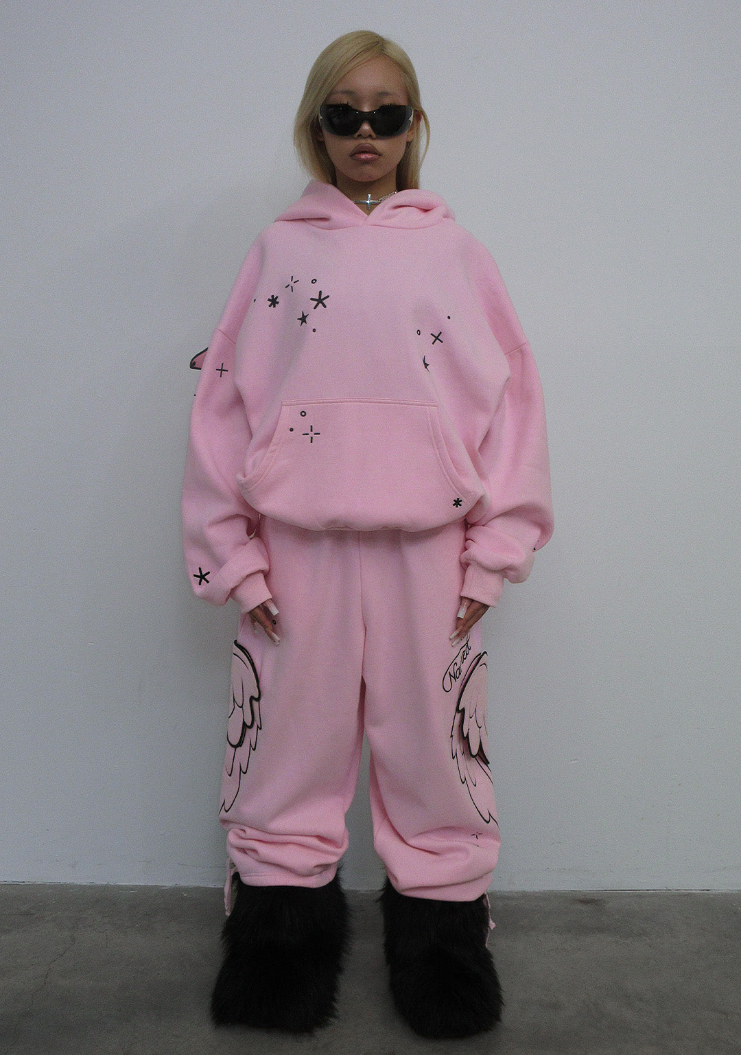 STITCH WINGS OVERSIZED SWEATPANTS BABY PINK (DETACHABLE WINGS)