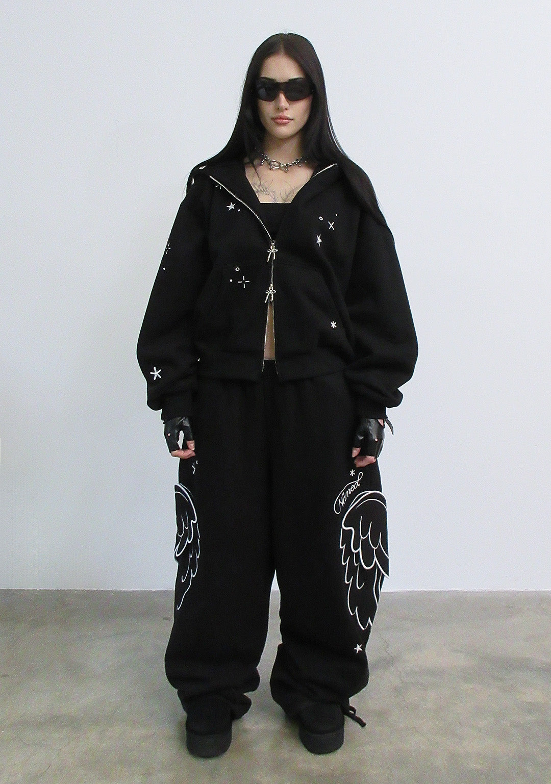 STITCH WINGS OVERSIZED SWEATPANTS BLACK (DETACHABLE WINGS)