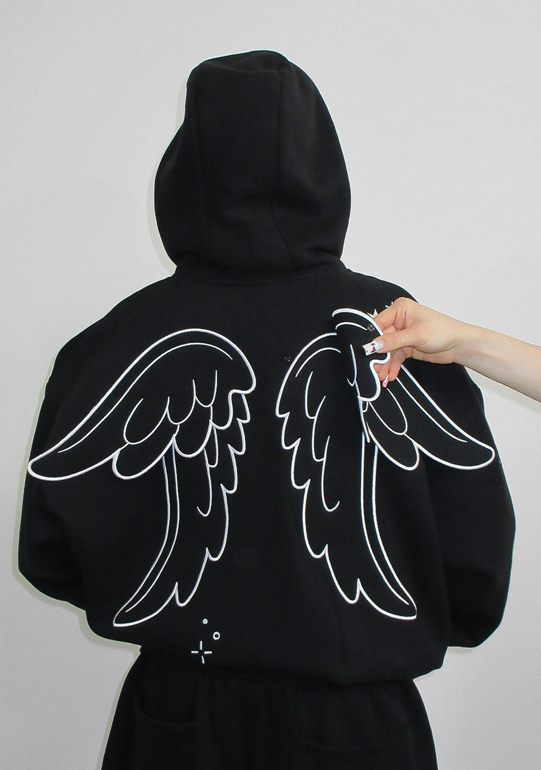 STITCH WINGS ZIP HOODIE BLACK (DETACHABLE WINGS)