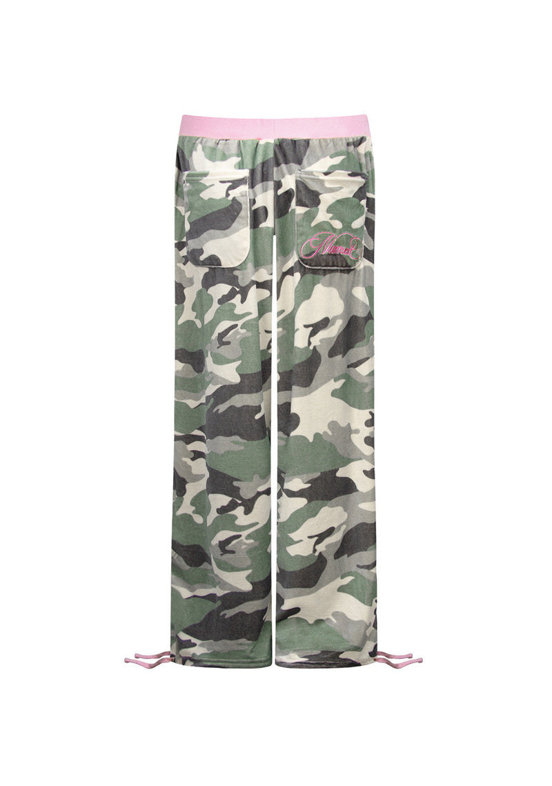 COLLIDE STUDDED VELOUR SWEATPANTS CAMO