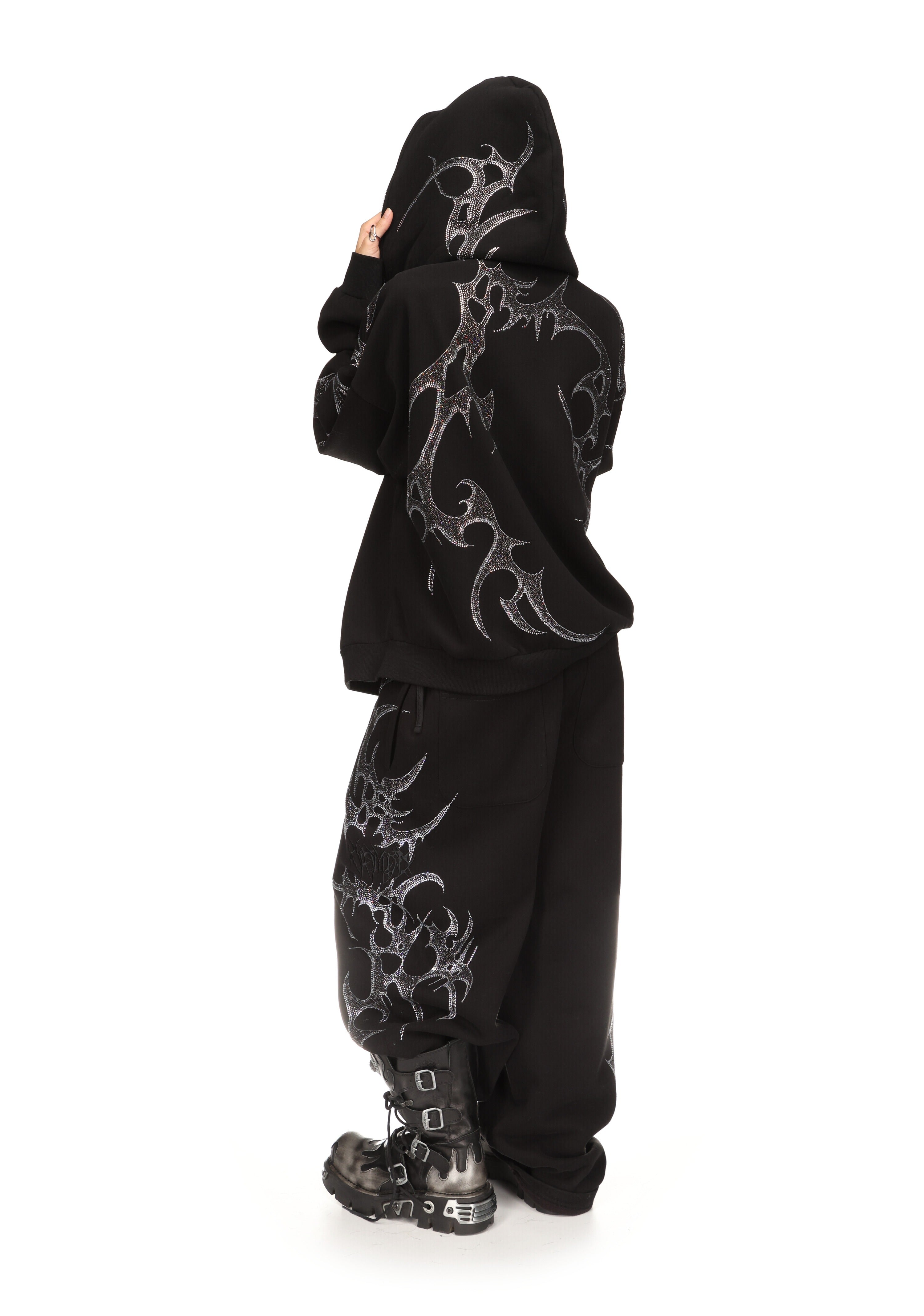 Crash Rhinestone Oversized Sweatpants Black – NAMED COLLECTIVE®