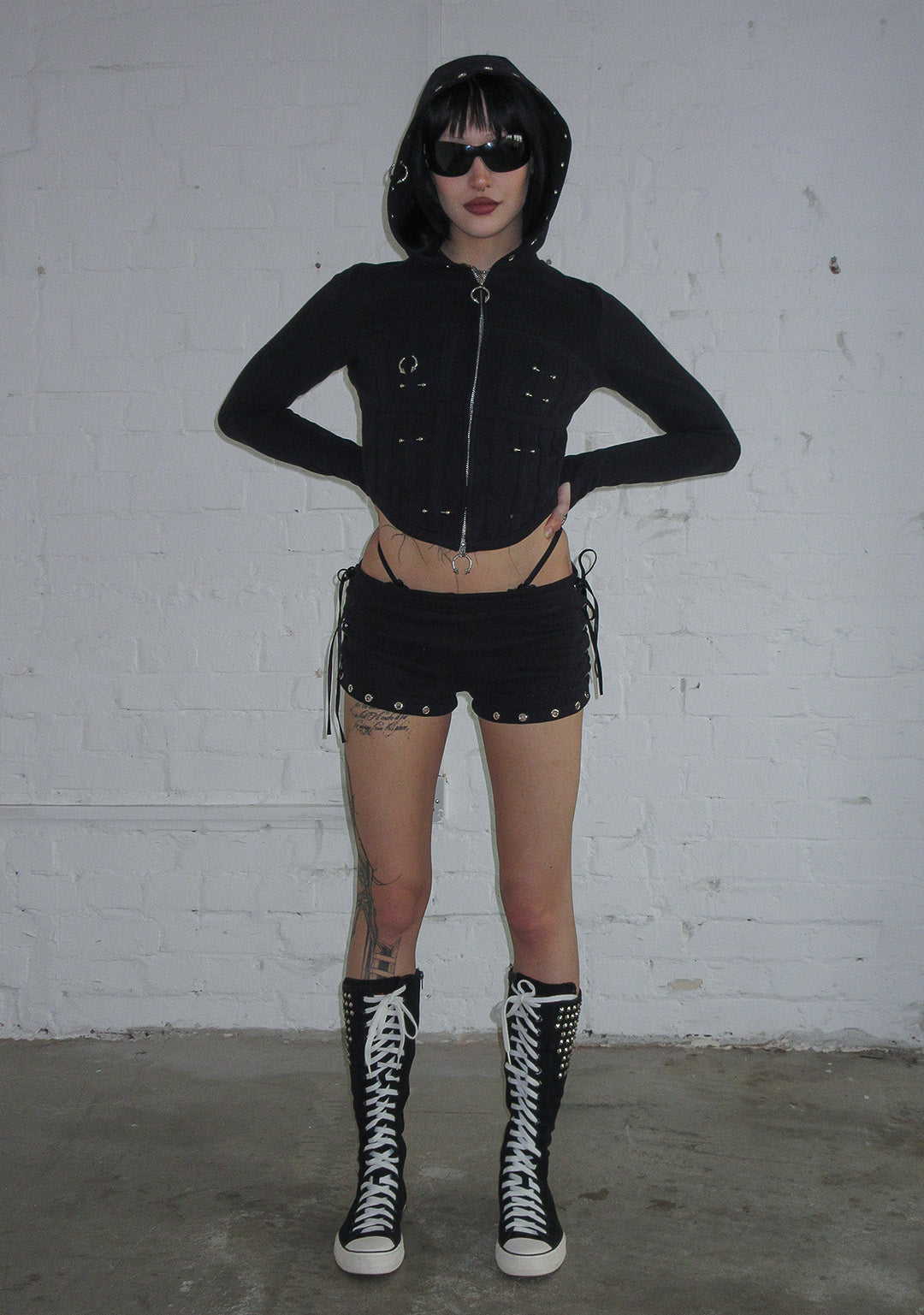 DESTROY PIERCED CORSET MICRO HOTPANT SHORTS BLACK