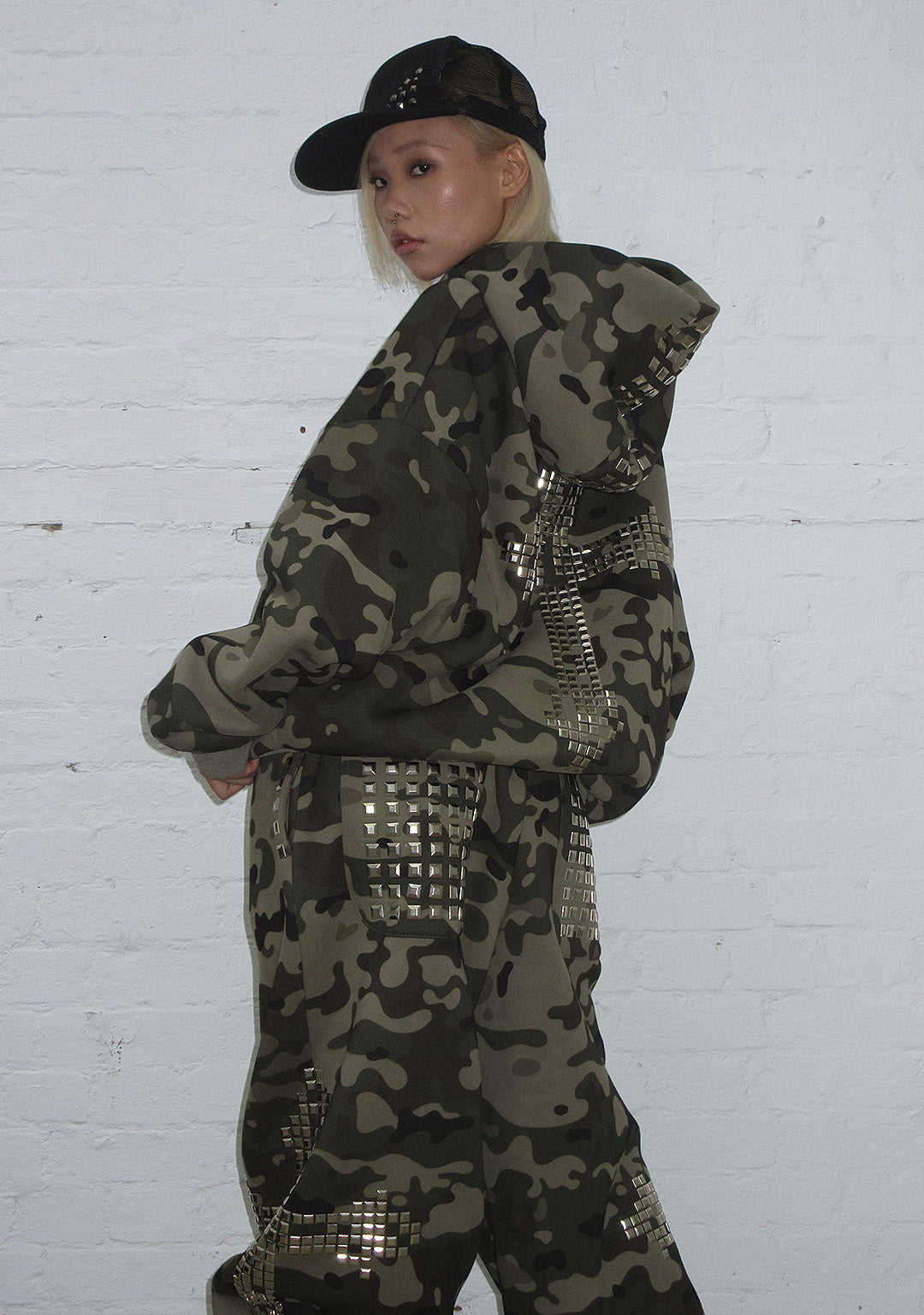 FAITHFUL STUDDED OVERSIZED SWEATPANTS CAMO