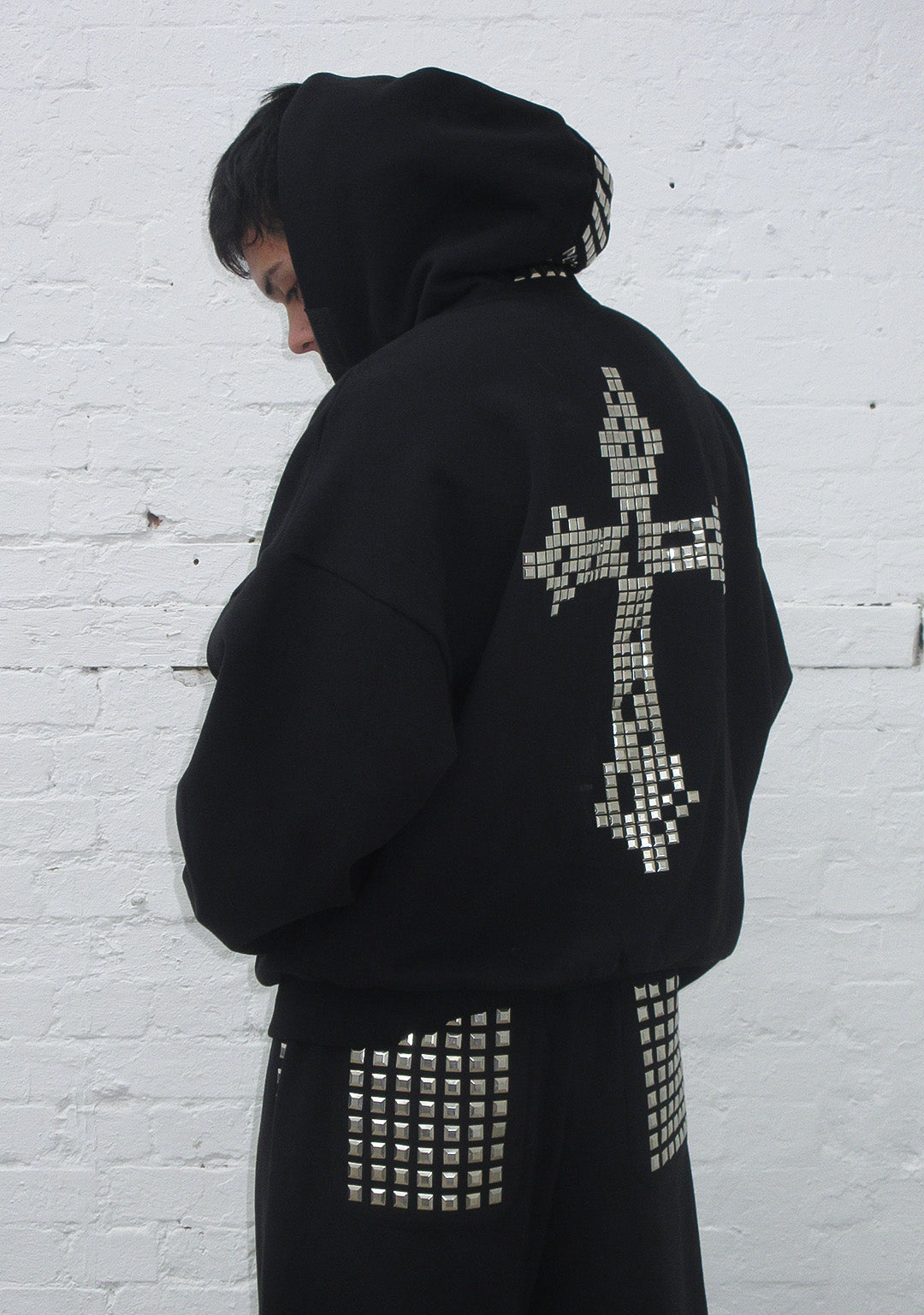 FAITHFUL STUDDED ZIP HOODIE BLACK