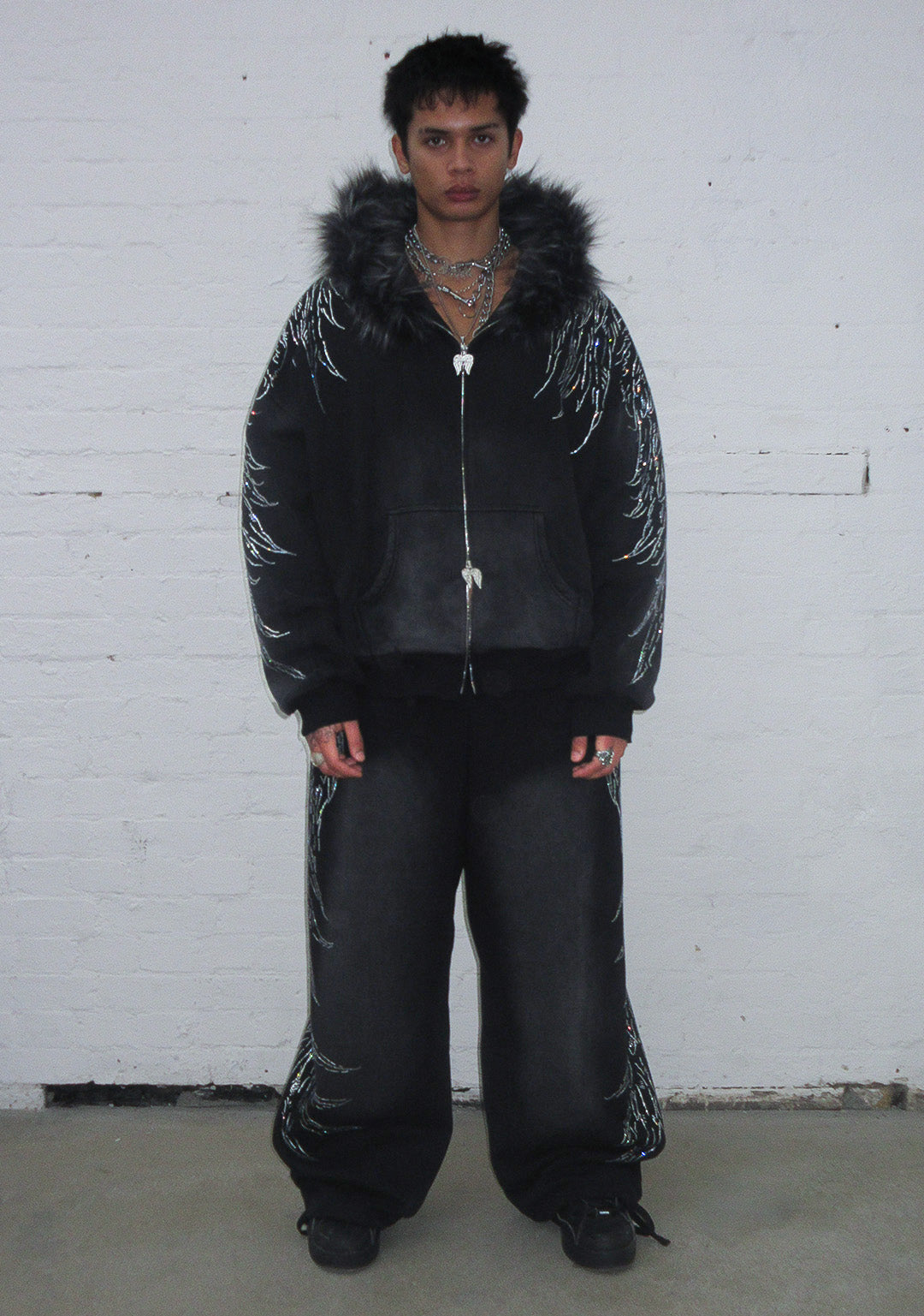 FALLEN FAUX FUR RHINESTONE ZIP HOODIE WASHED BLACK (DETACHABLE FUR)