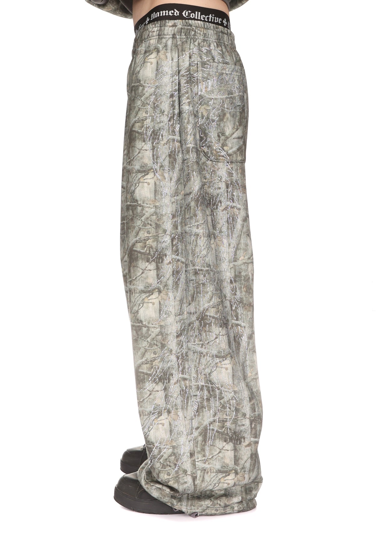 FALLEN RHINESTONE OVERSIZED SWEATPANTS TREE CAMO
