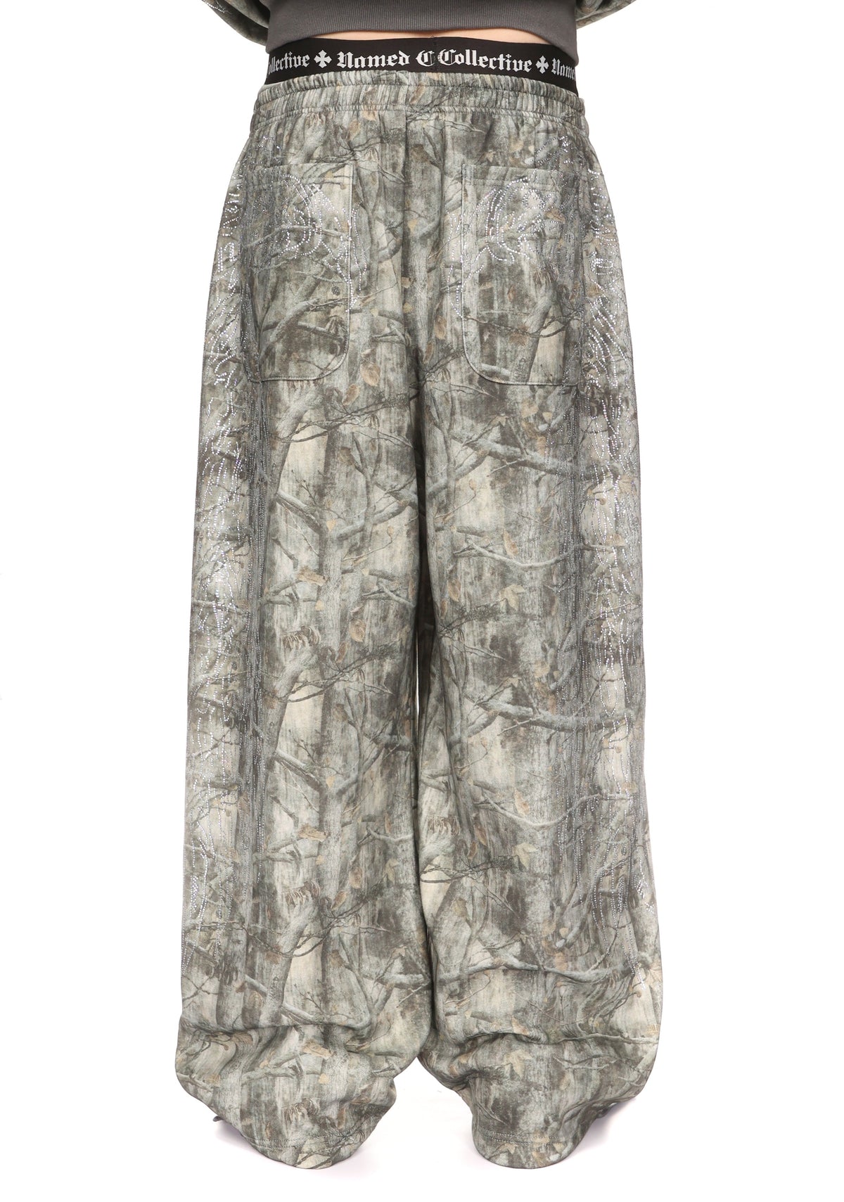 FALLEN RHINESTONE OVERSIZED SWEATPANTS TREE CAMO