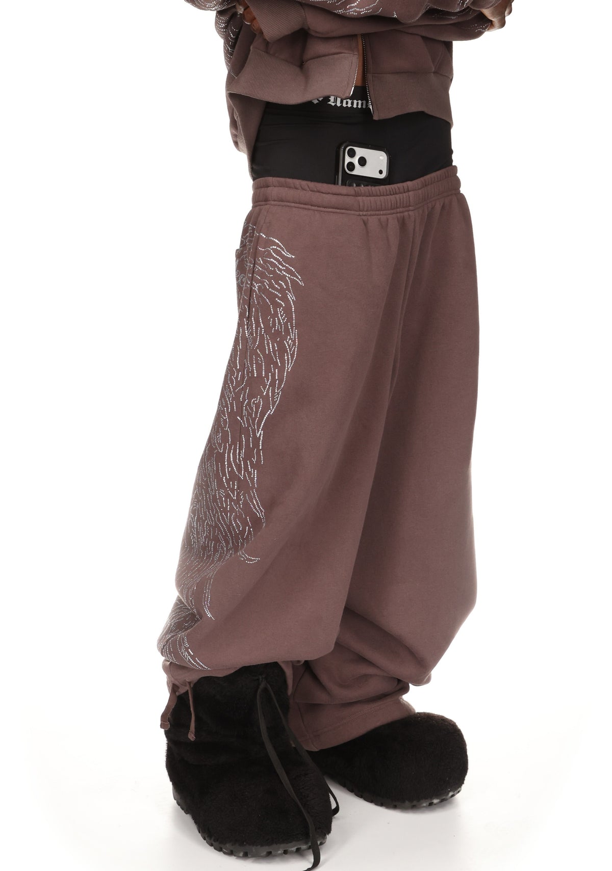 FALLEN RHINESTONE OVERSIZED SWEATPANTS BROWN