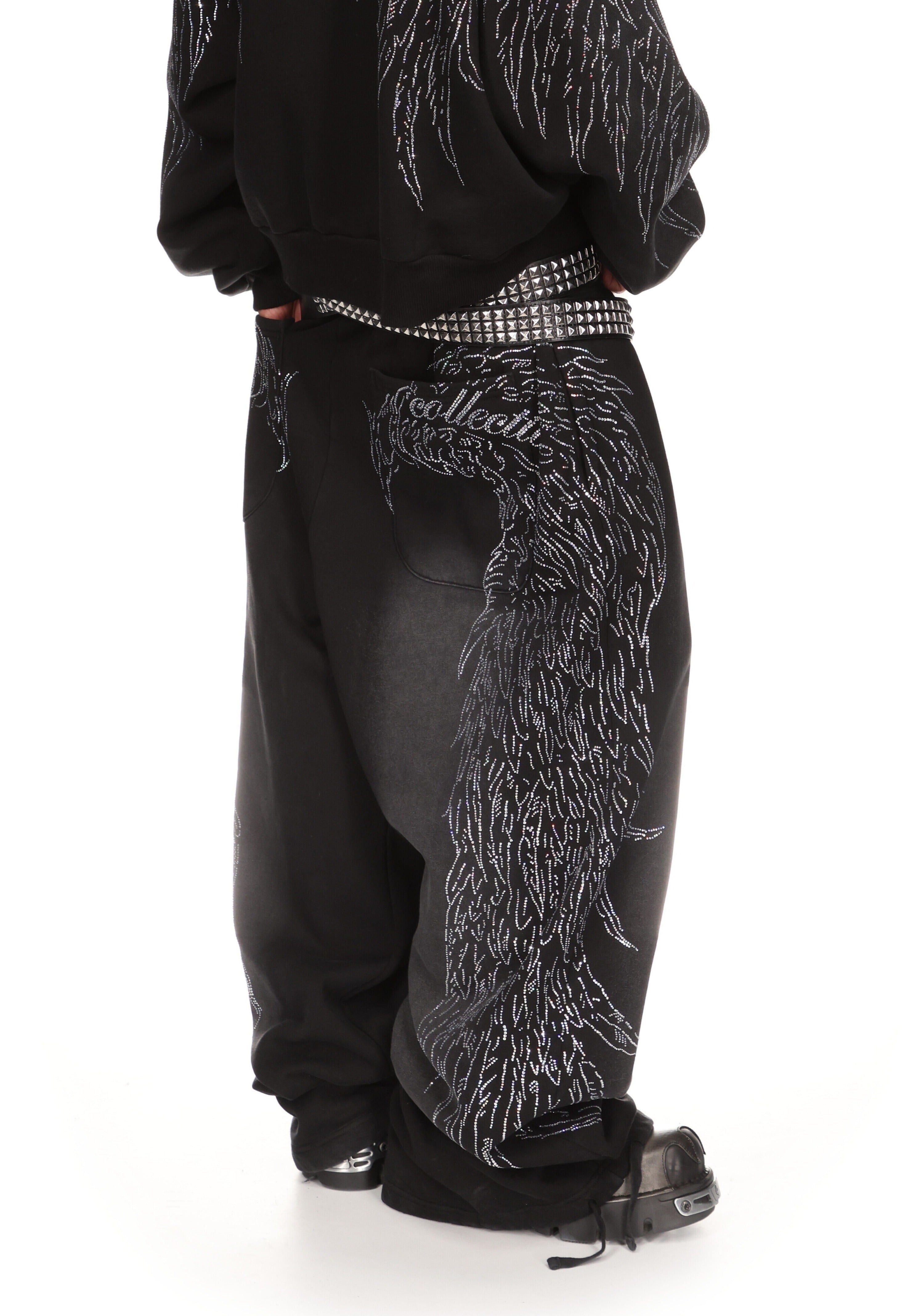 Fallen Rhinestone Oversized Sweatpants Washed Black – NAMED