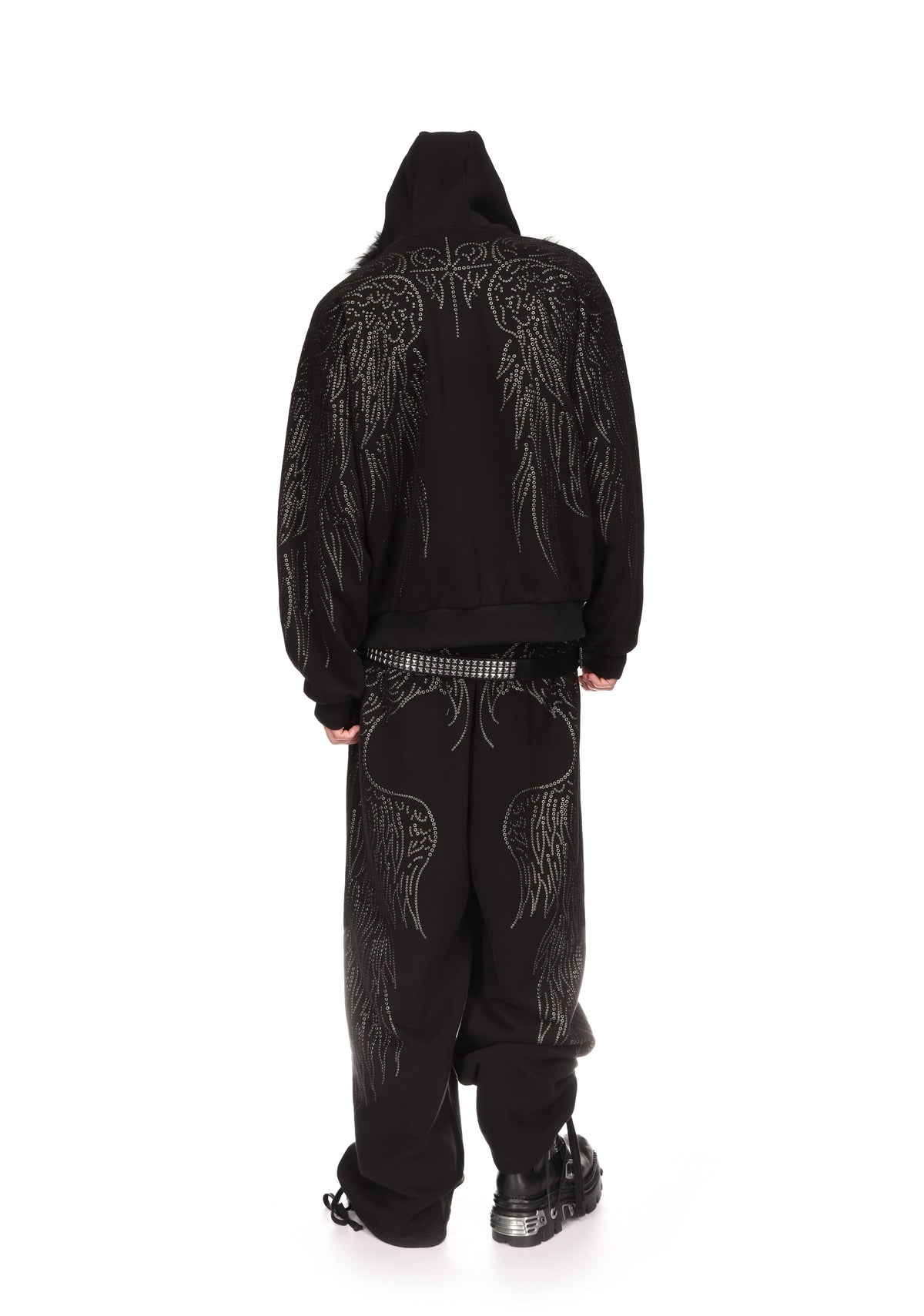 FALLEN STUDDED FAUX FUR ZIP HOODIE BLACK (DETACHABLE FUR)