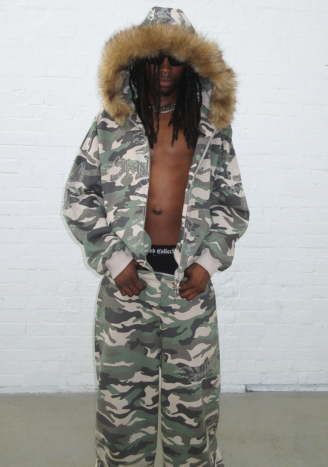 FERAL STUDDED OVERSIZED SWEATPANTS CAMO