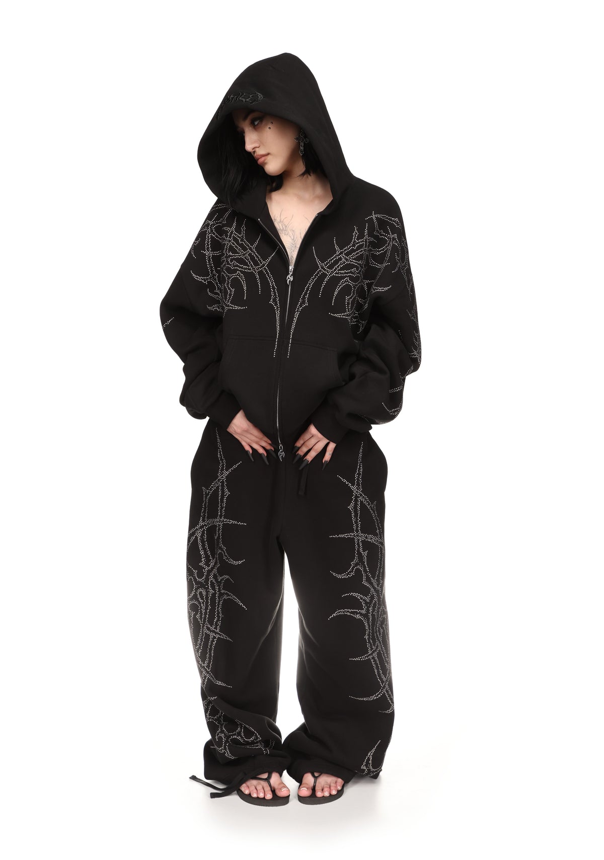 HAUNT STUDDED OVERSIZED SWEATPANTS BLACK