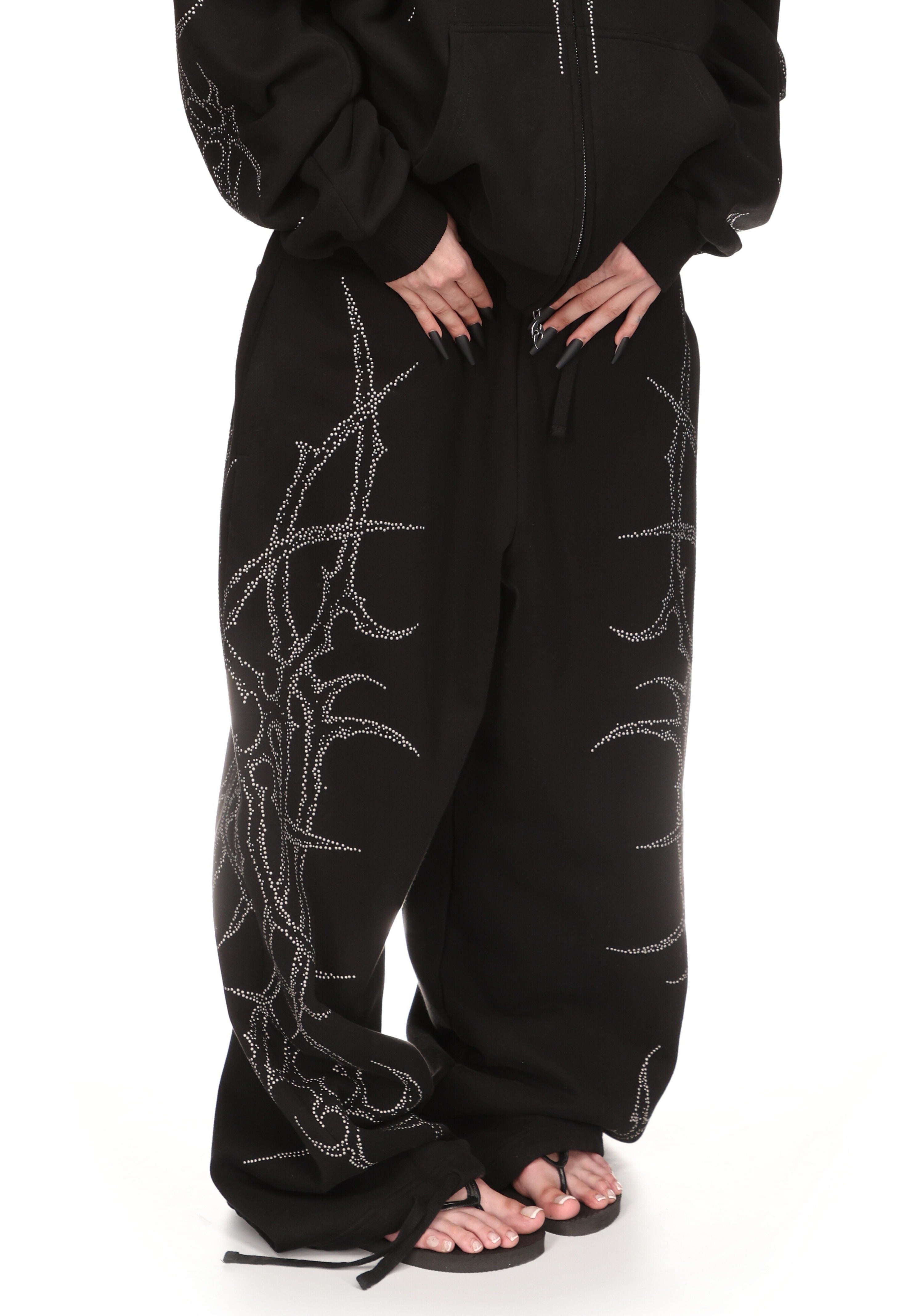 Haunt Studded Oversized Sweatpants Black – NAMED COLLECTIVE®