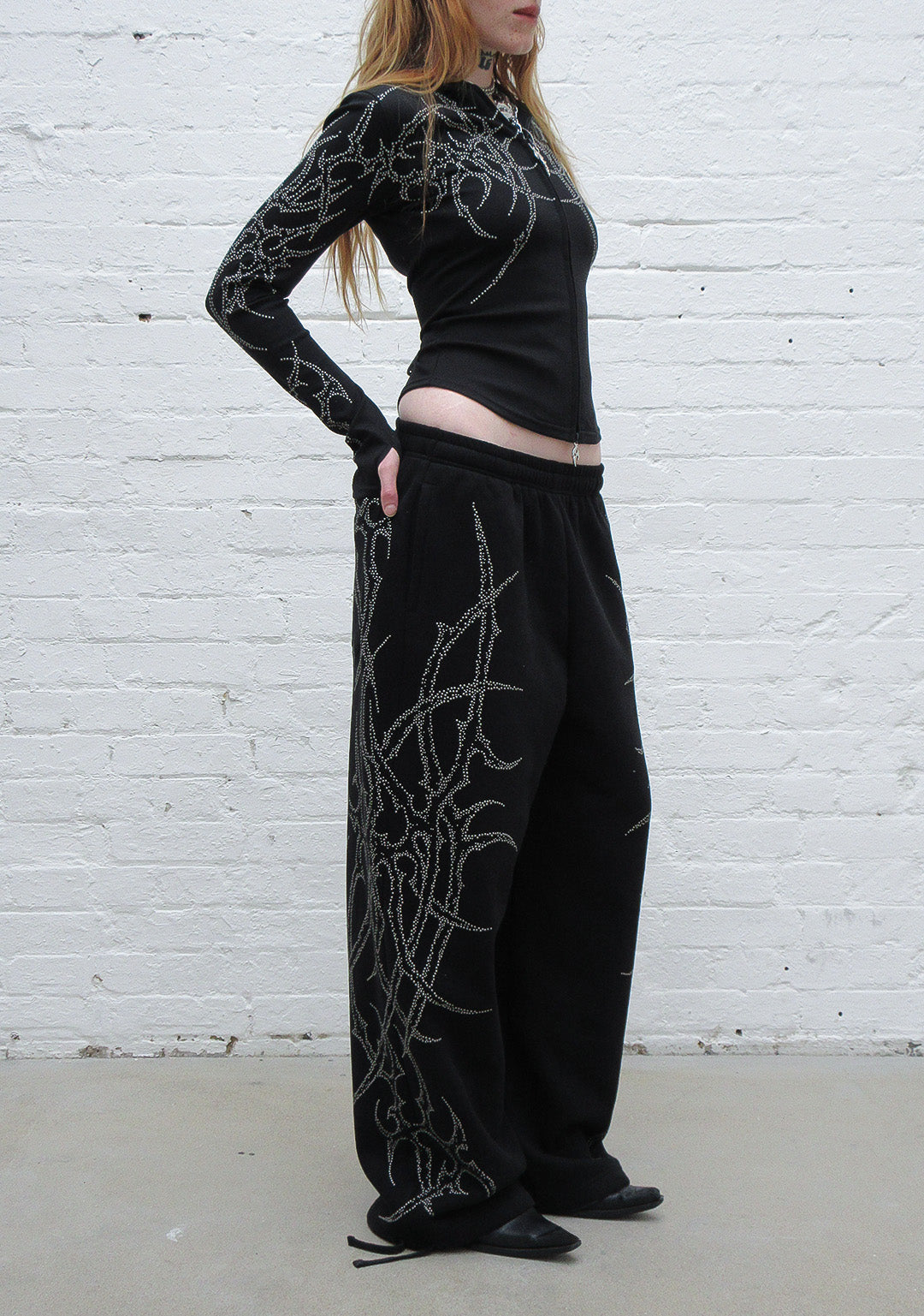 HAUNT STUDDED OVERSIZED SWEATPANTS BLACK