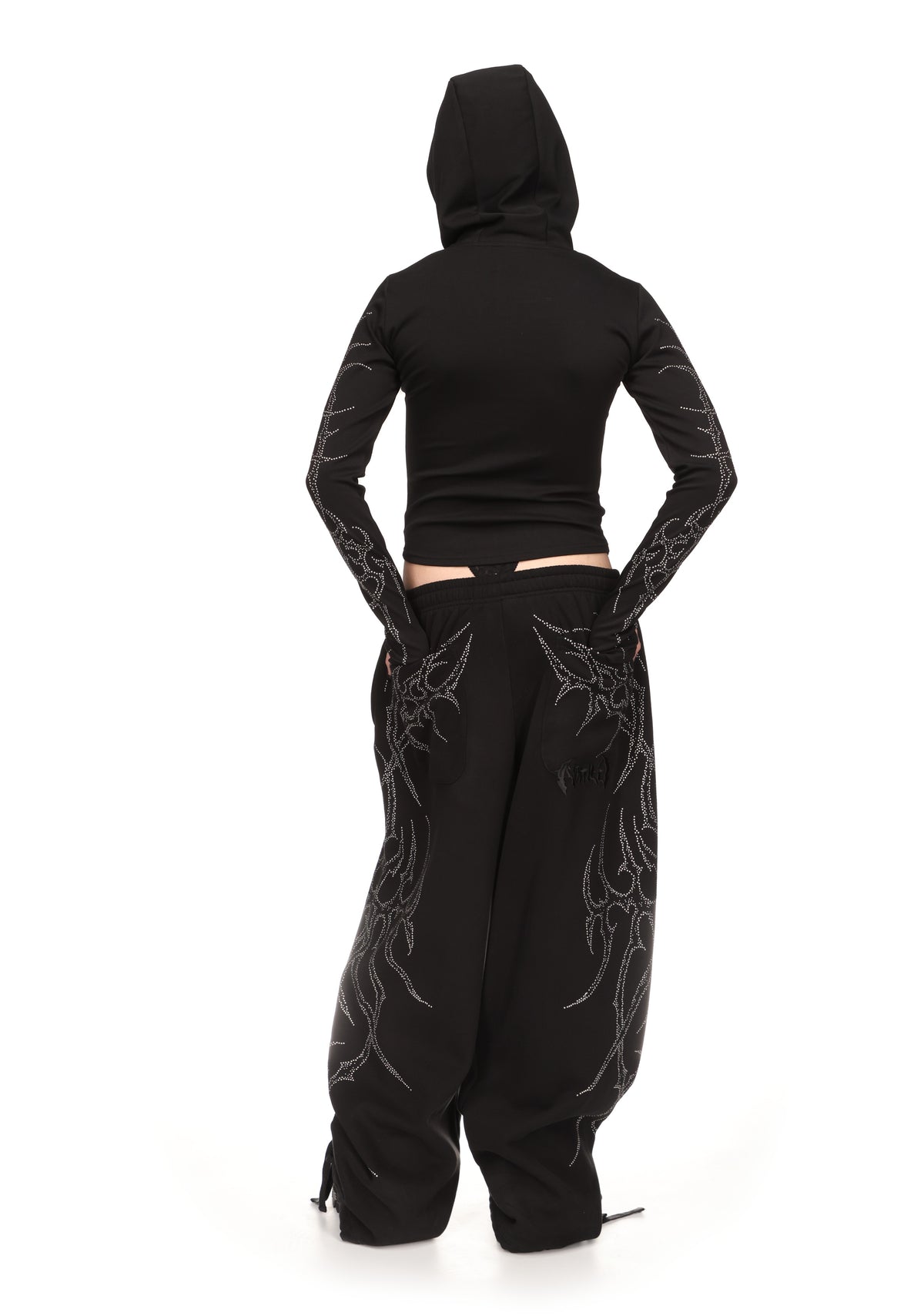 HAUNT STUDDED SCULPT STRETCH ZIP HOODIE BLACK