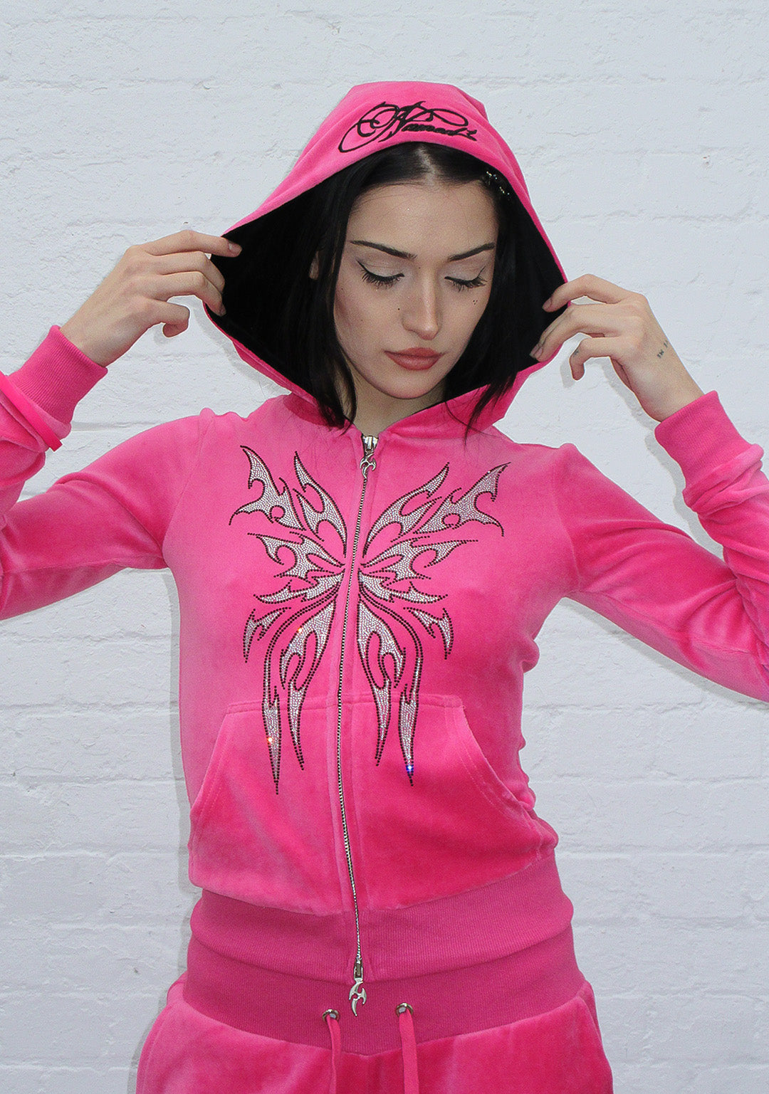 IDOL RHINESTONE VELOUR FITTED ZIP HOODIE HOT PINK – NAMED COLLECTIVE®