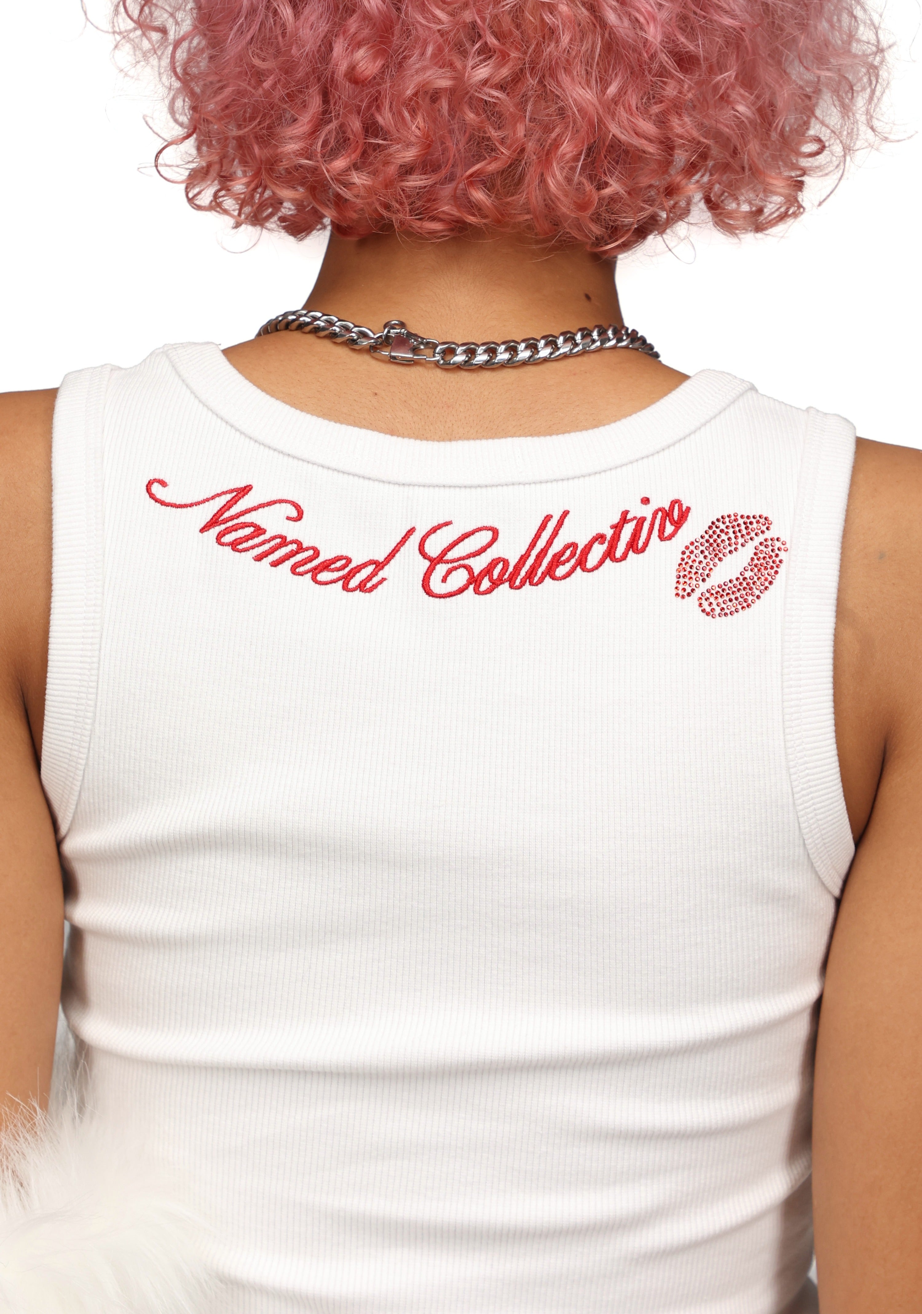 KISSES RHINESTONE RIBBED TANK WHITE – NAMED COLLECTIVE®