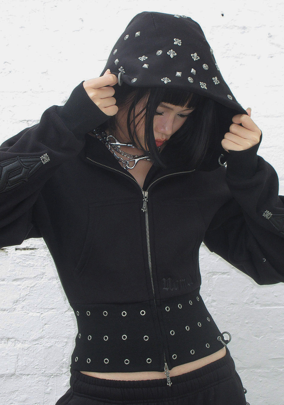 MIDNIGHT STUDDED FITTED WAIST ZIP CROP HOODIE BLACK