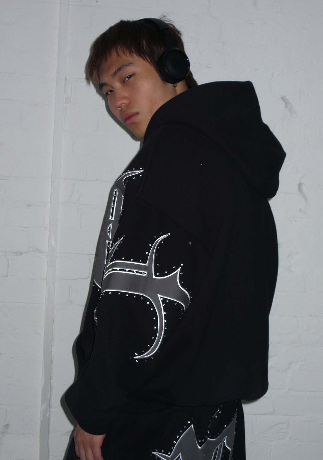 MONSTER RHINESTONE ZIP HOODIE BLACK – NAMED COLLECTIVE®