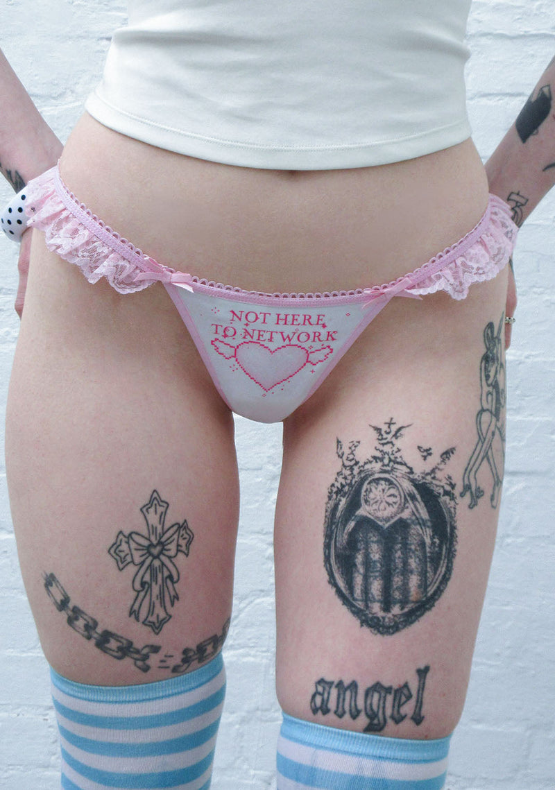 NETWORK GLITTER LACE RUFFLE THONG WHITE