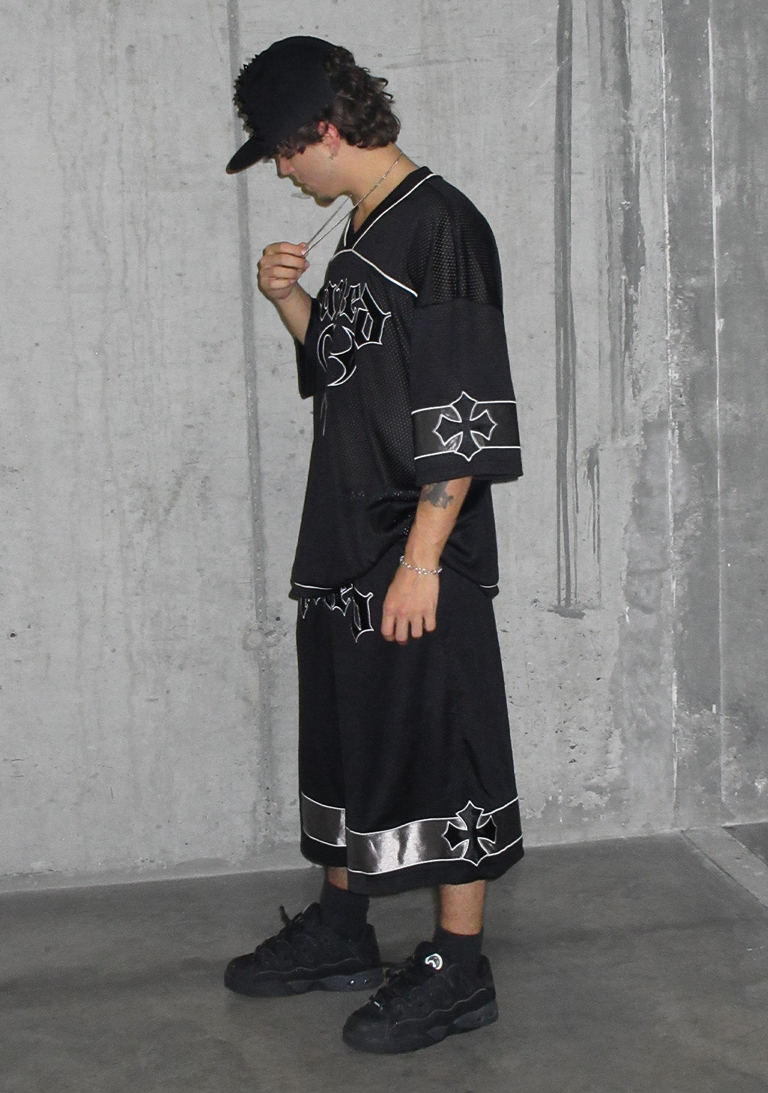 Nth ACTIVE AIRTEX MESH OVERSIZED SHORTS BLACK