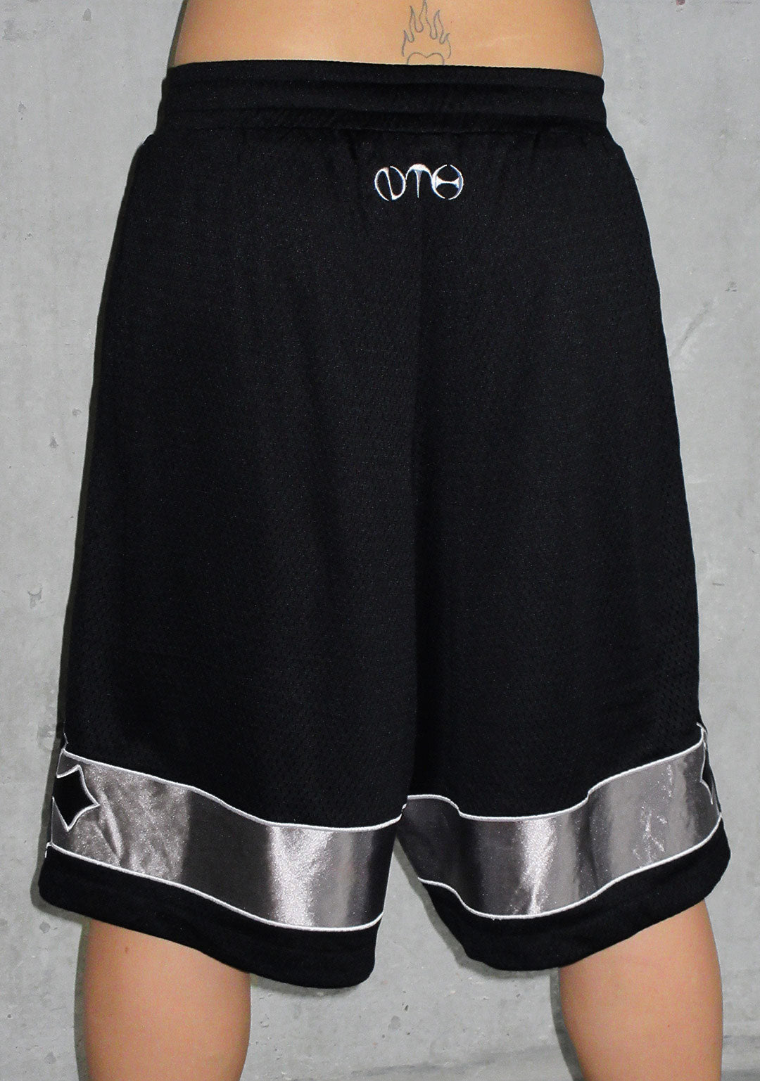 Nth ACTIVE AIRTEX MESH OVERSIZED SHORTS BLACK