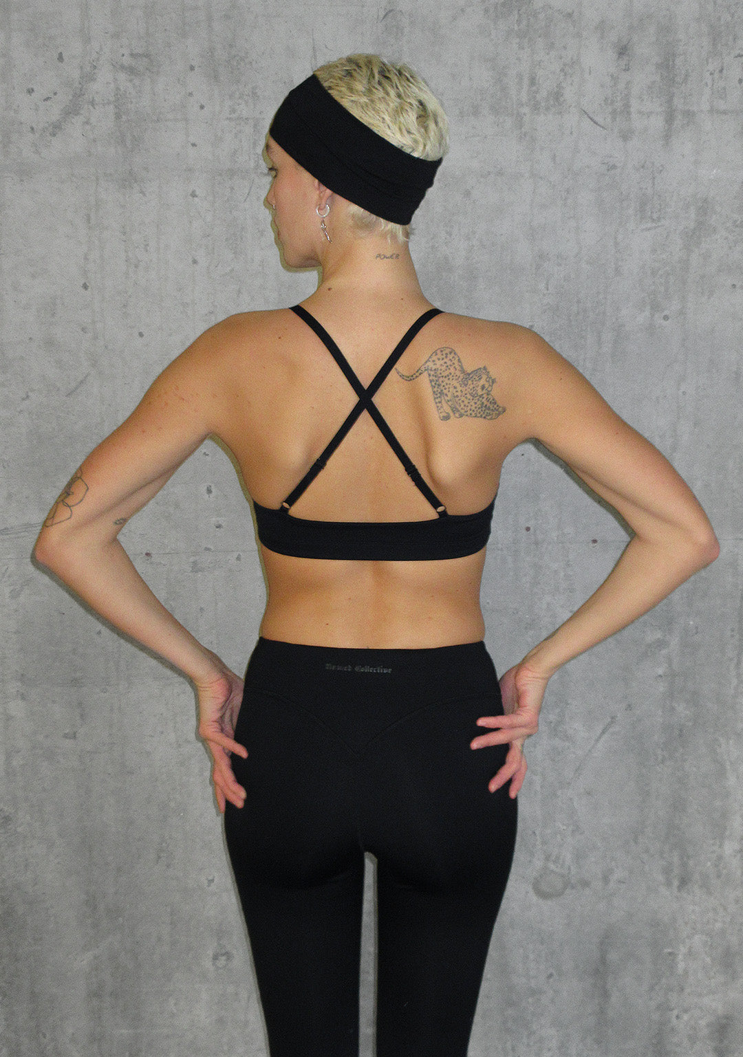 Nth ACTIVE CROSS BACK SPORTS BRA BLACK