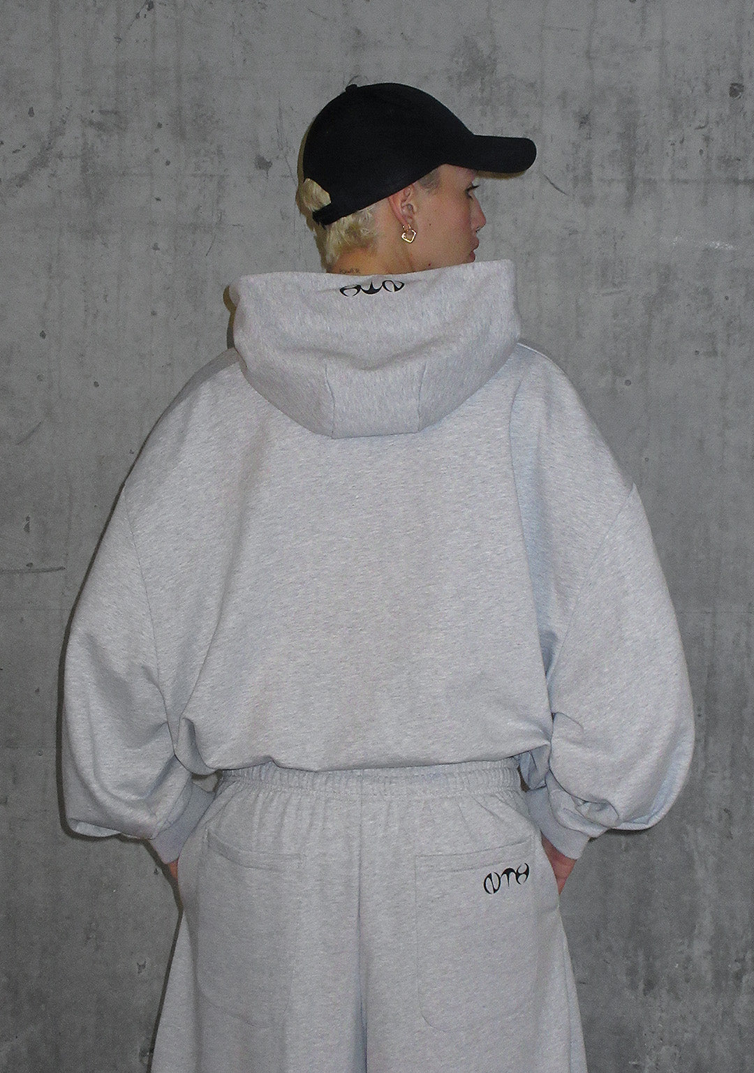 Nth ACTIVE OLD ENGLISH OVERSIZED PULLOVER HOODIE GREY MARL