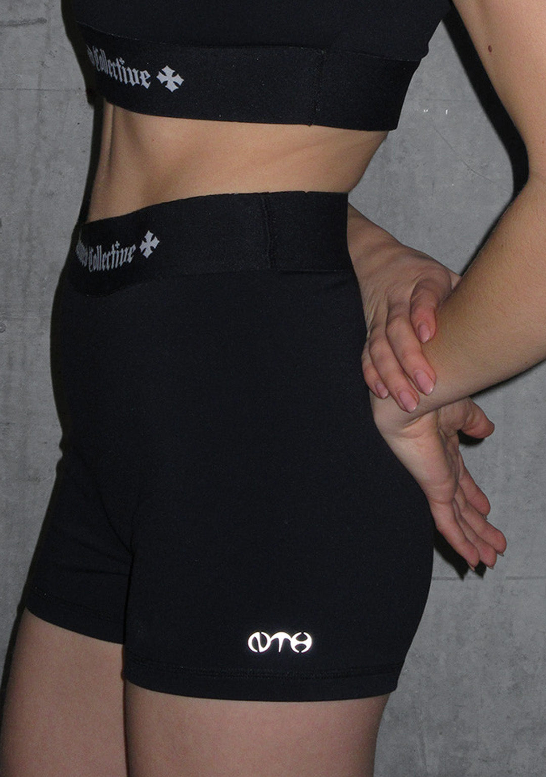 Nth ACTIVE OLD ENGLISH SHORTS BLACK