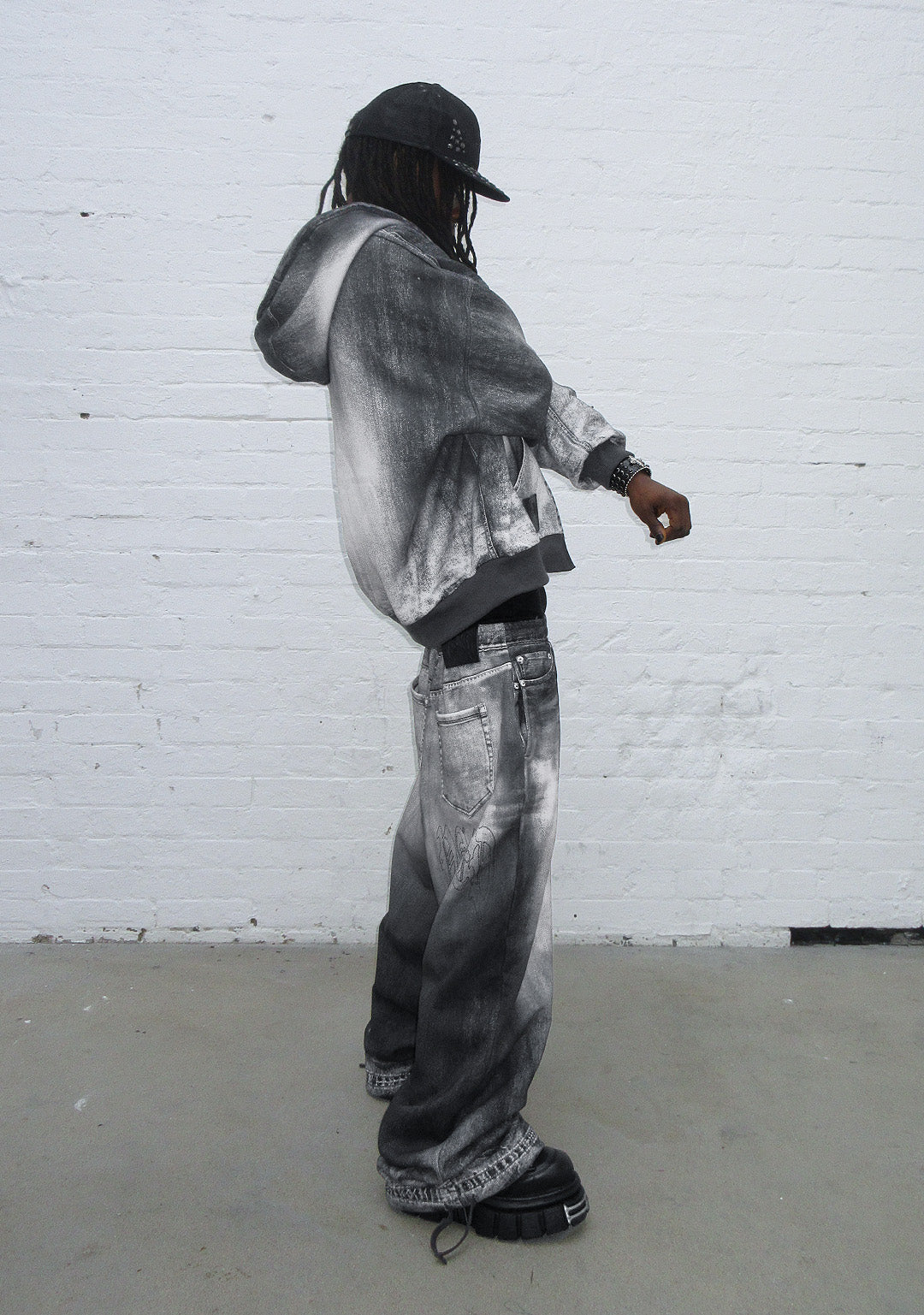 Off Grid Denim Effect Oversized Sweatpants Washed Black – NAMED