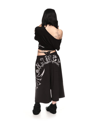 OUTLAW OVERSIZED SWEATSHORTS BLACK