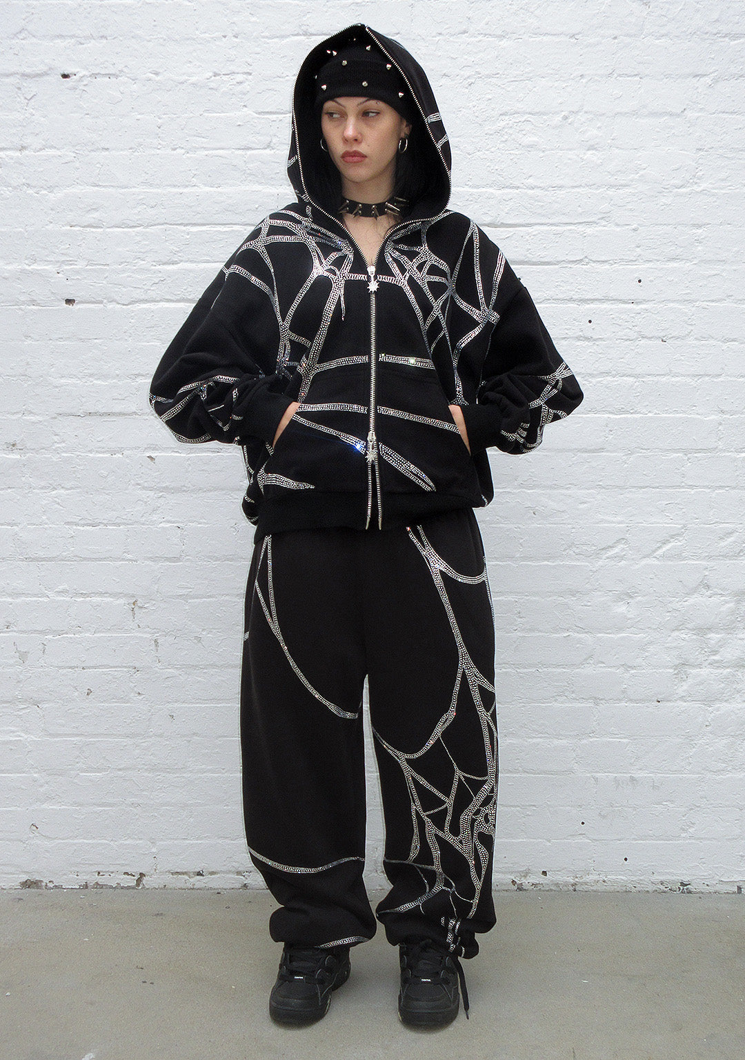 POISON RHINESTONE OVERSIZED SWEATPANTS BLACK