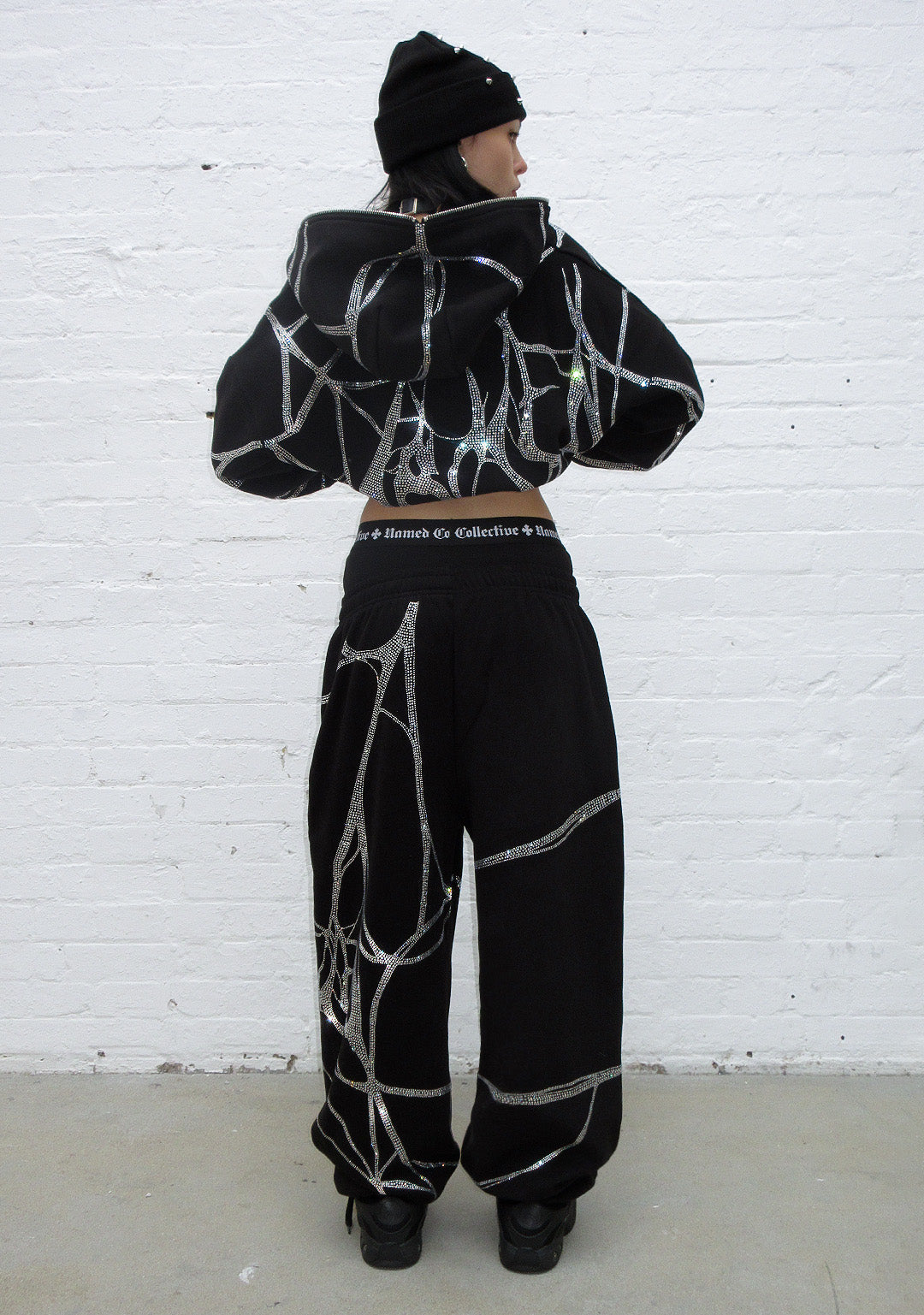 POISON RHINESTONE OVERSIZED SWEATPANTS BLACK