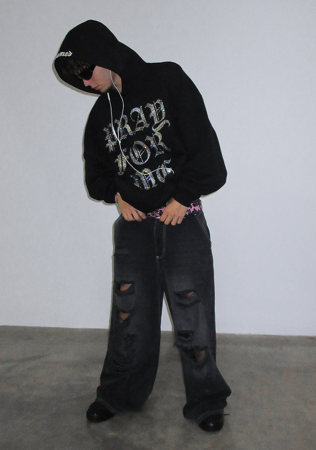 PRAY FOR ME RHINESTONE PULLOVER HOODIE BLACK