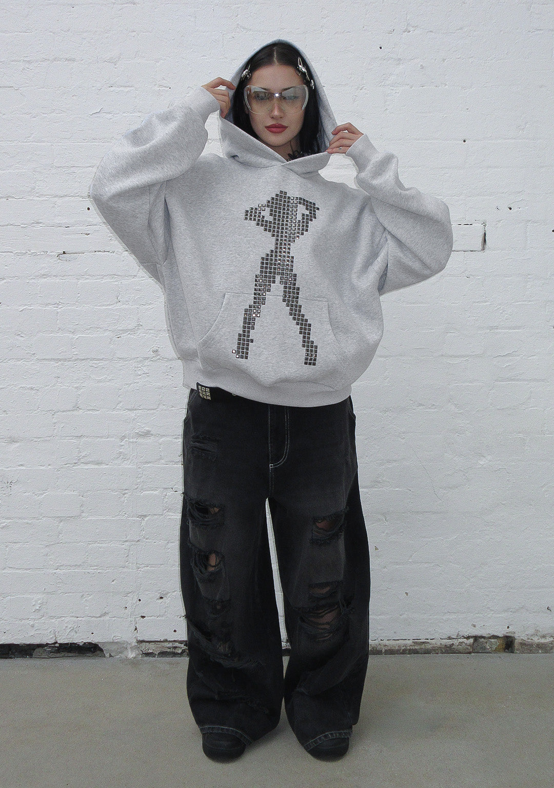 STRANGERS STUDDED SILHOUETTE PULLOVER HOODIE GREY MARL