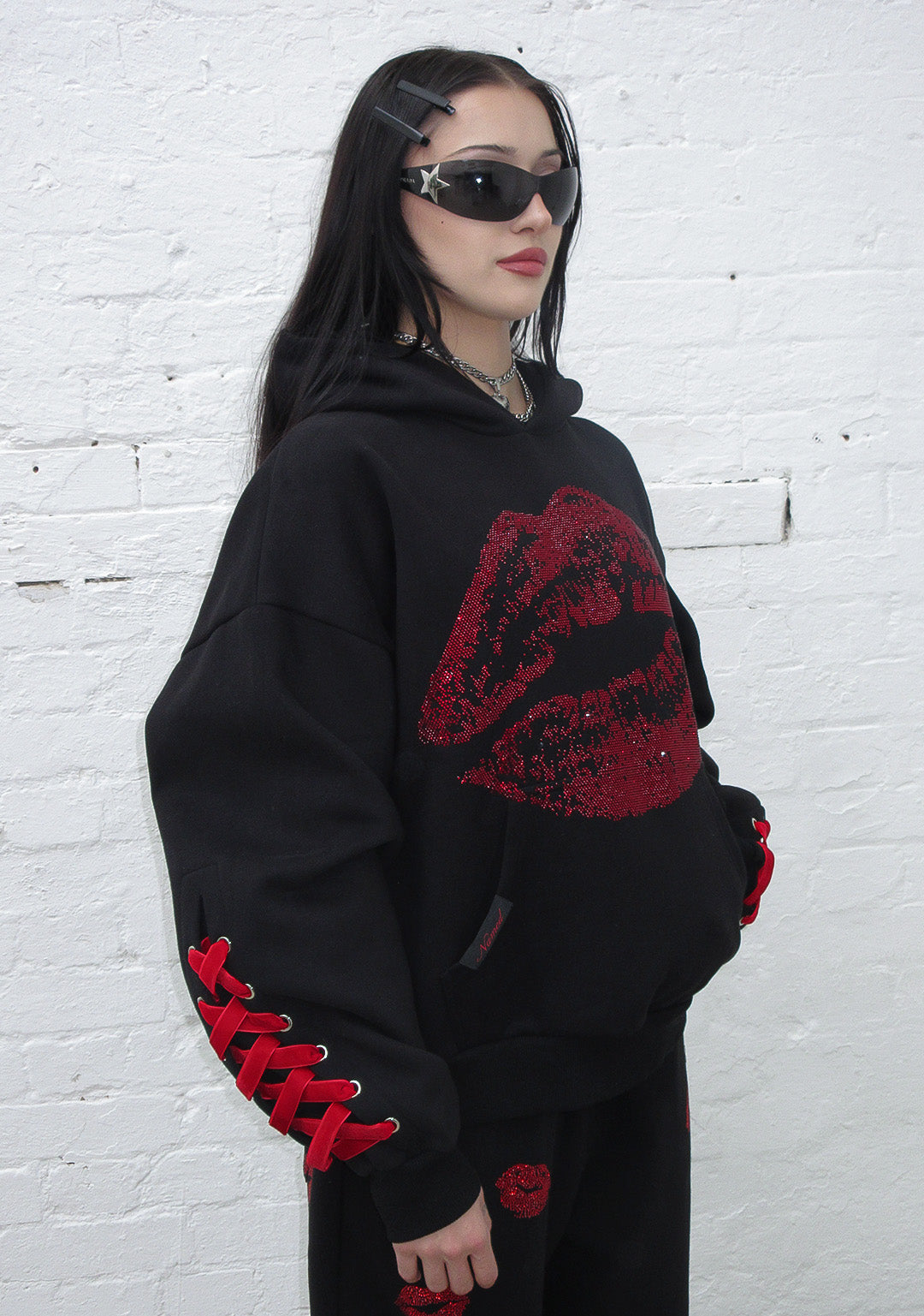 Tease Rhinestone Kiss Pullover Hoodie Black – NAMED COLLECTIVE®