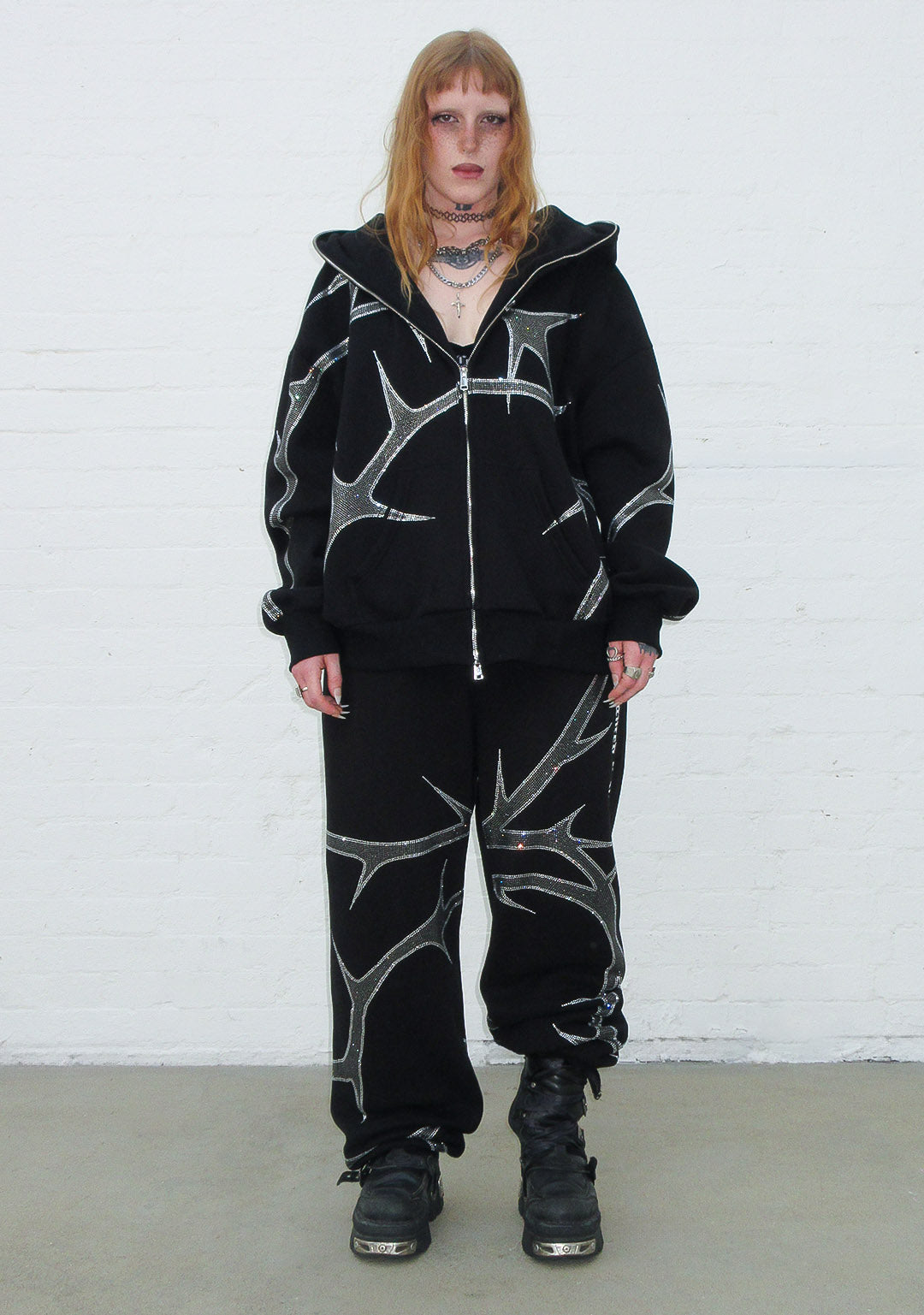 THORN RHINESTONE ZIP HOODIE BLACK