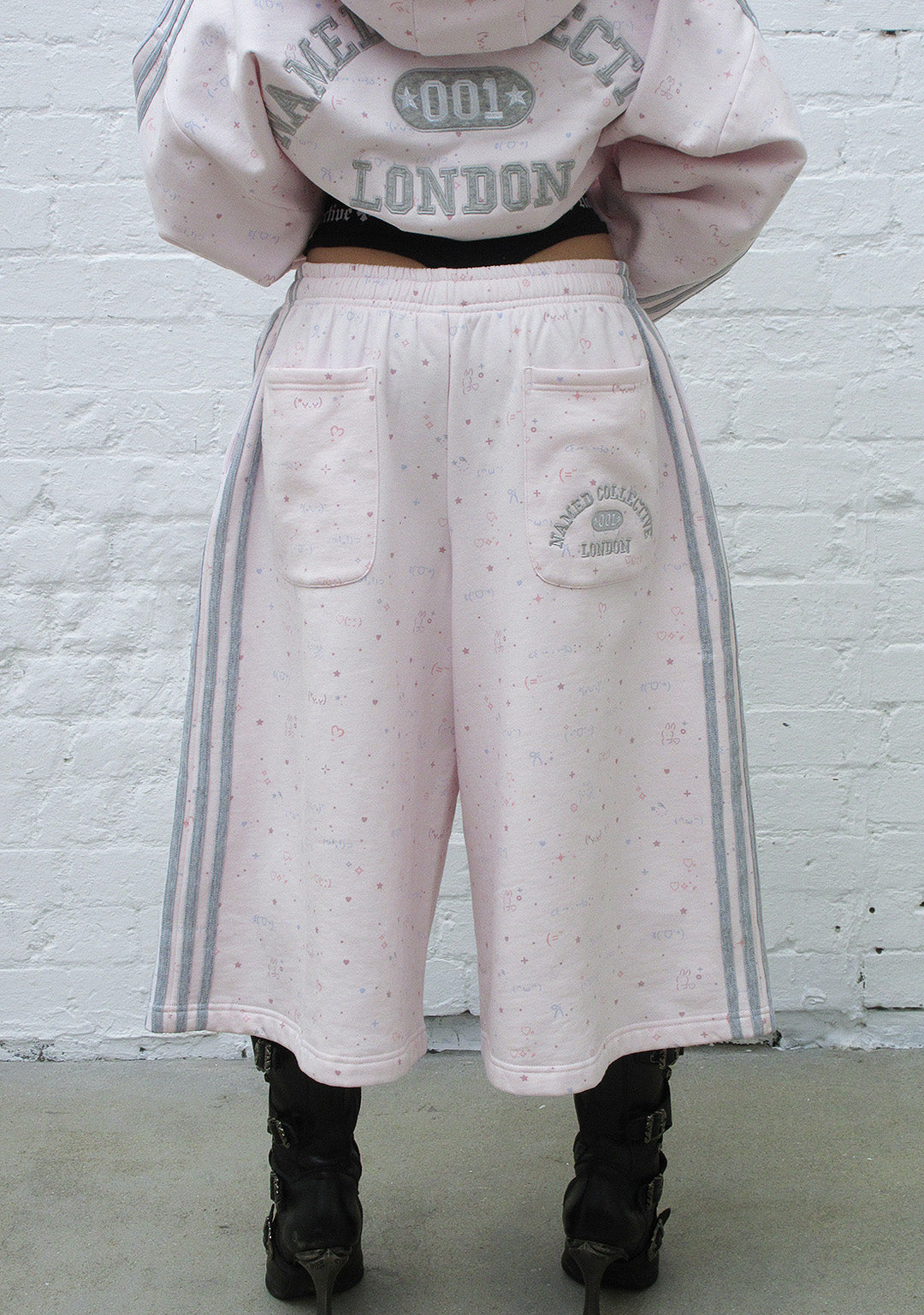 TREASURE SPORTY OVERSIZED SWEATSHORTS BABY PINK