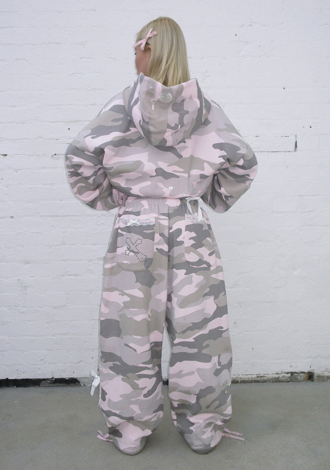 WHISPER OVERSIZED SWEATPANTS PASTEL CAMO
