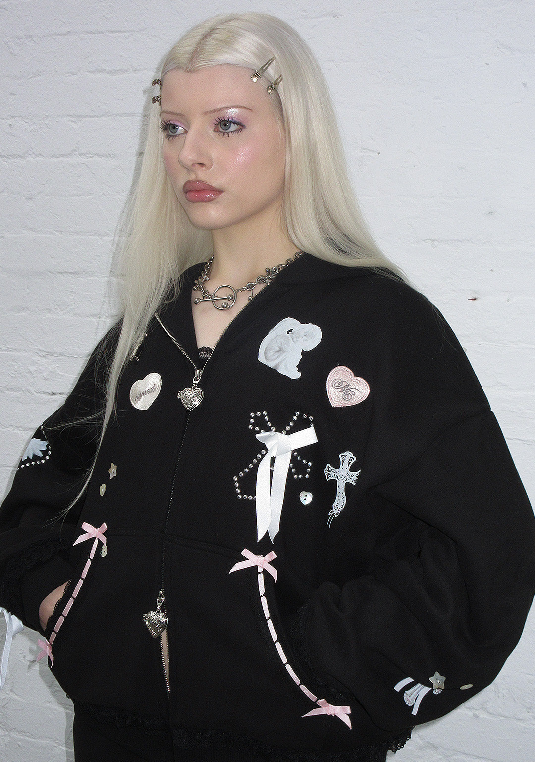 WHISPER ZIP HOODIE BLACK